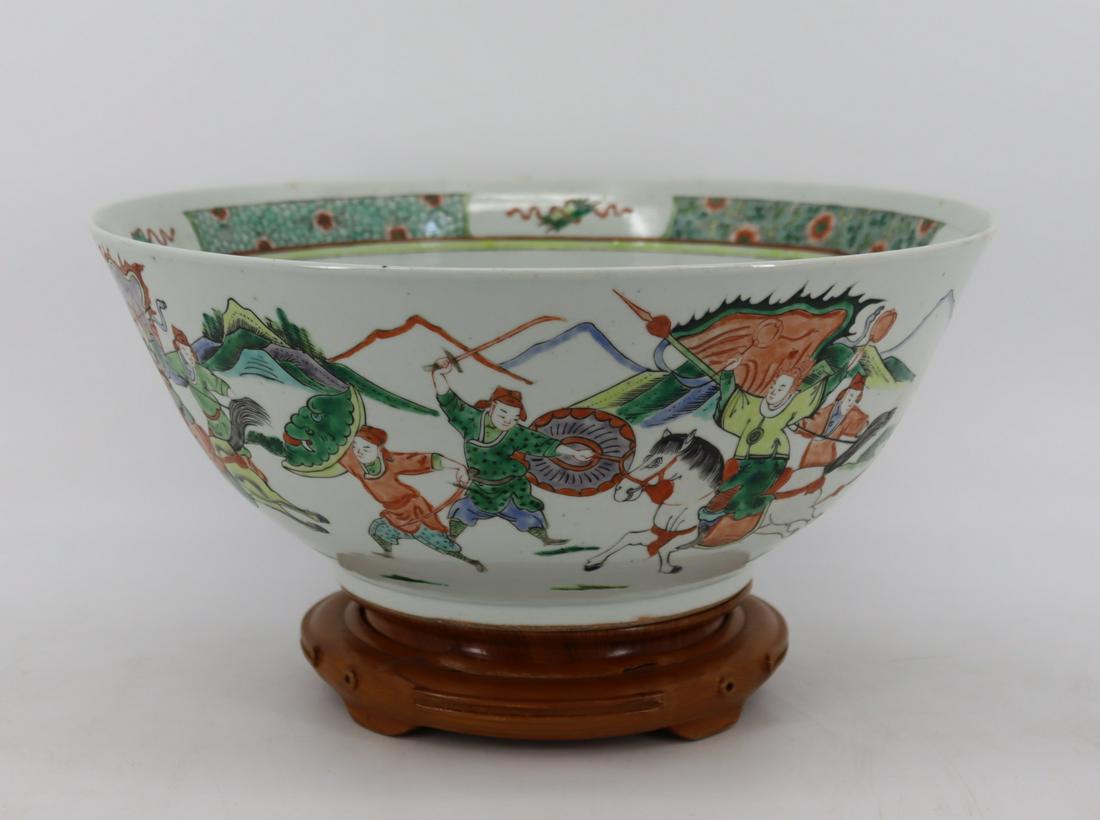 Antique Enamel Decorated Chinese Porcelain Bowl. (1 of 10)