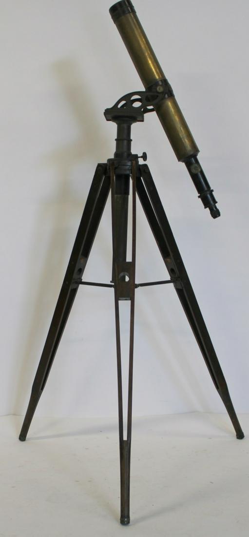 Gundlach Brass Telescope On Wood & Metal Base. (1 of 5)