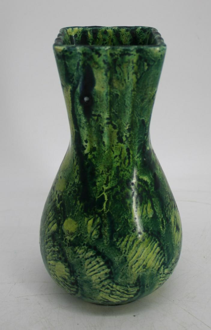 Gio Ponti (Attrib) Ginori Green Porcelain Vase. (1 of 6)