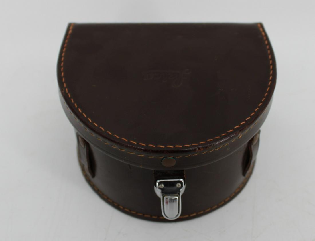 Vintage Leica Close Up Lens In Leather Case (1 of 3)