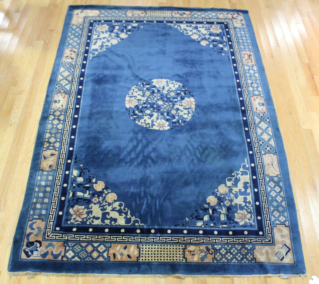 Vintage & Finely Hand Woven Chinese Carpet. (1 of 6)