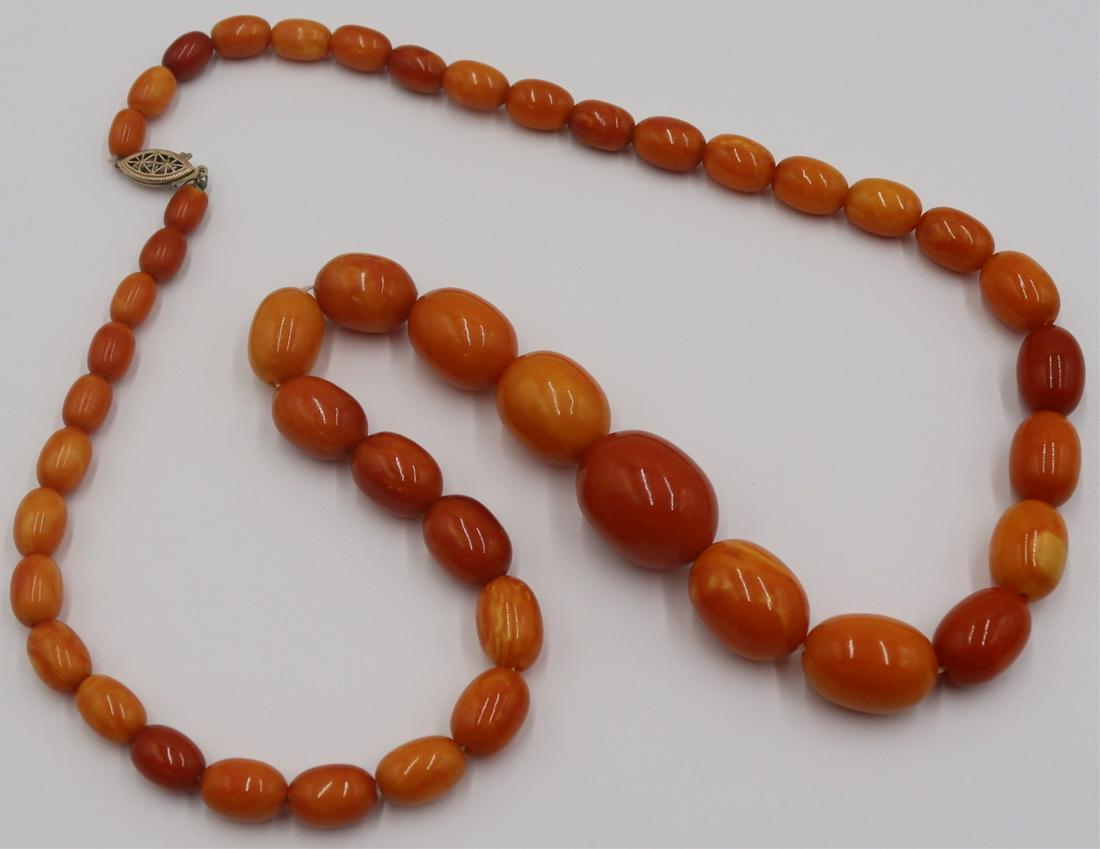 JEWELRY. Single Strand Graduated Amber Necklace. (1 of 9)
