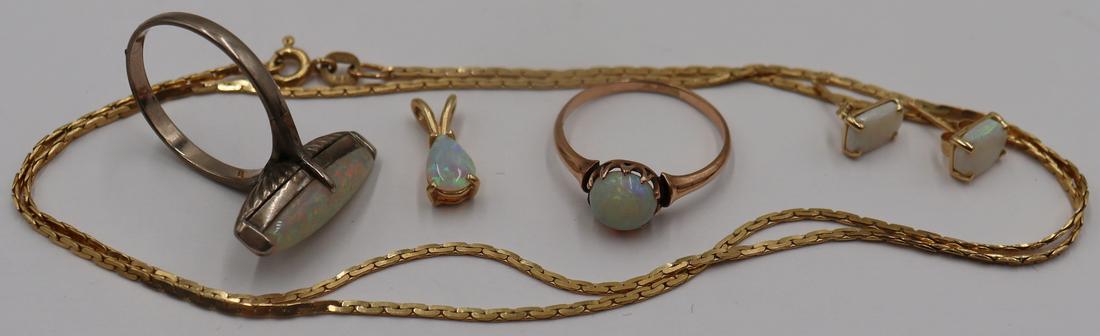 JEWELRY. Assorted 14kt Gold Jewelry Grouping. (1 of 18)