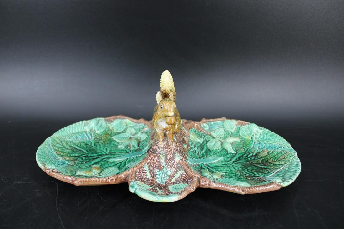 George Jones Majolica Squirrel Handled Server. (1 of 6)