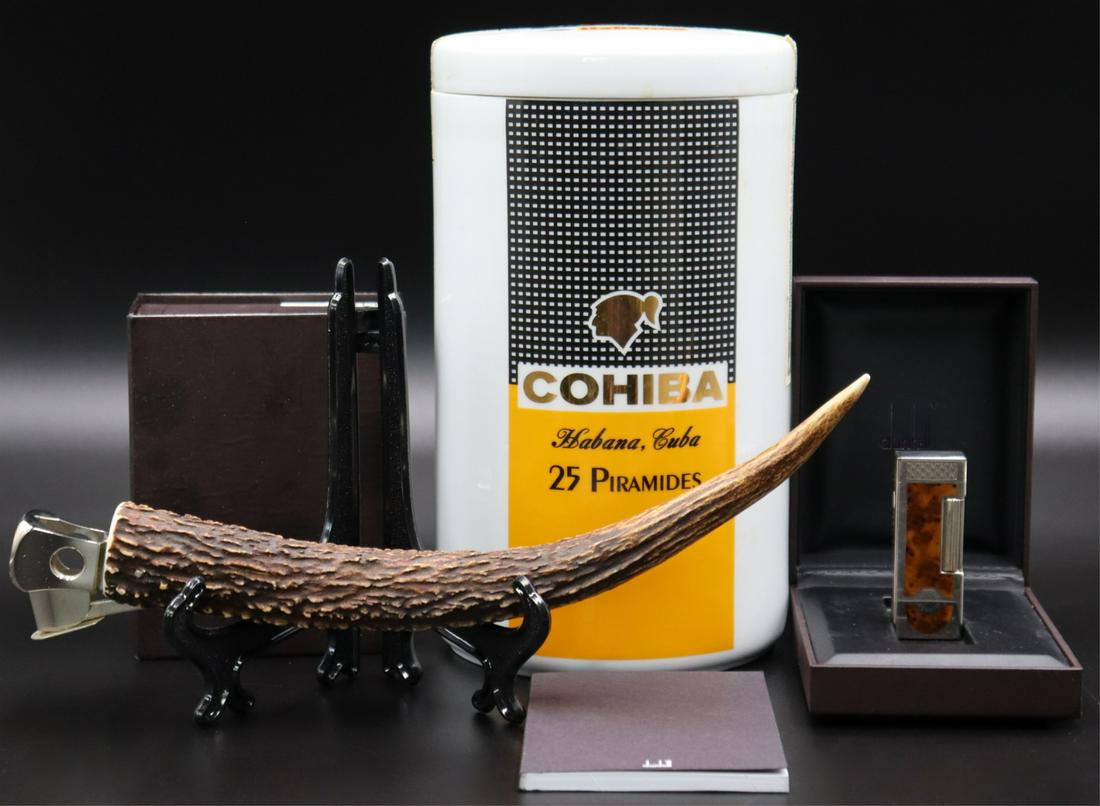 Tobacciana Grouping Inc. Alfred Dunhill Lighter. (1 of 13)