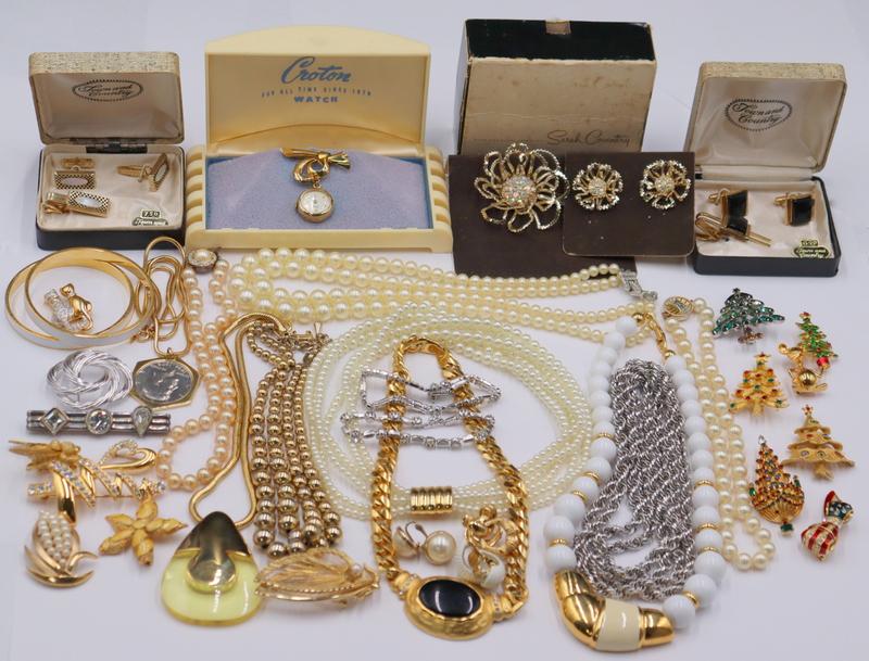 JEWELRY. Assorted Grouping of Costume Jewelry. (1 of 20)