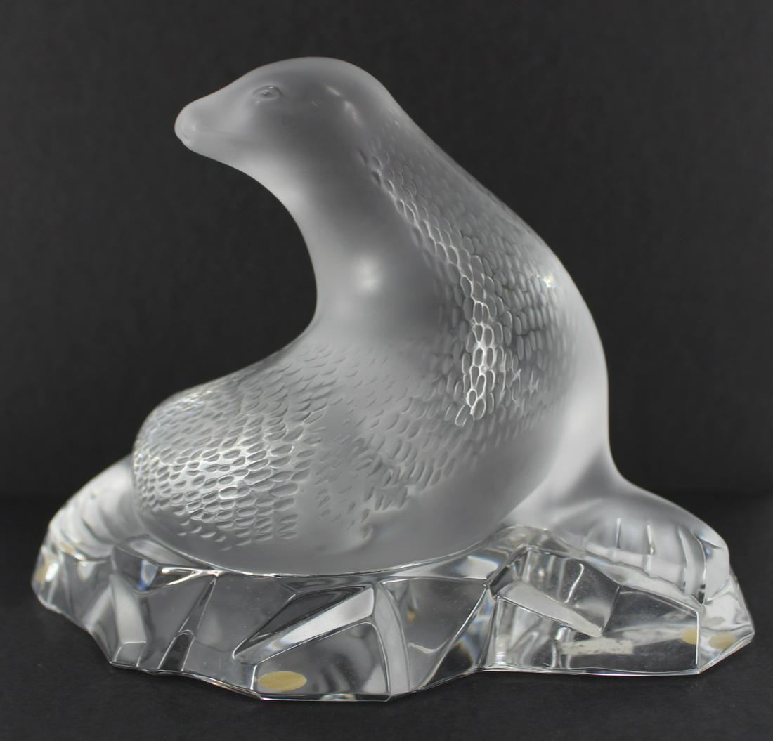 LALIQUE Frosted Crystal Sea Lion (1 of 7)