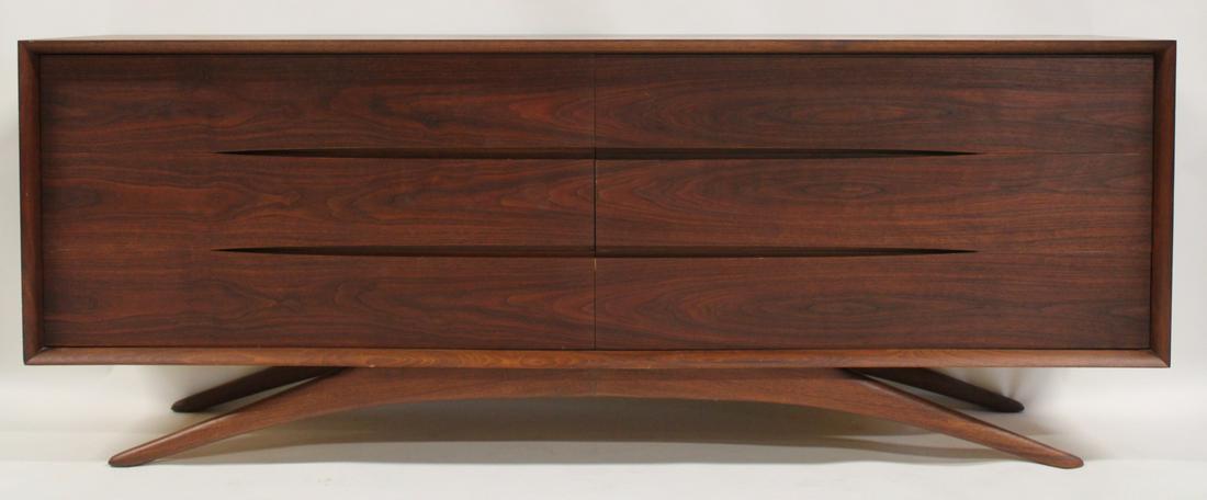 Vladimir Kagan (U.S.A. 1927 - 2016)  Dresser. (1 of 12)