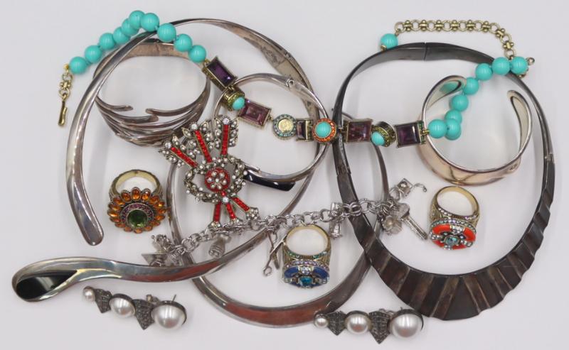 JEWELRY. Group of Sterling and Heidi Daus Jewelry.: Includes a Mexican sterling hinged choker length necklace; a Mexican sterling hinged choker necklace with onyx pendant and a well matched Mexican sterling and onyx bracelet; a Mexican sterling choker;