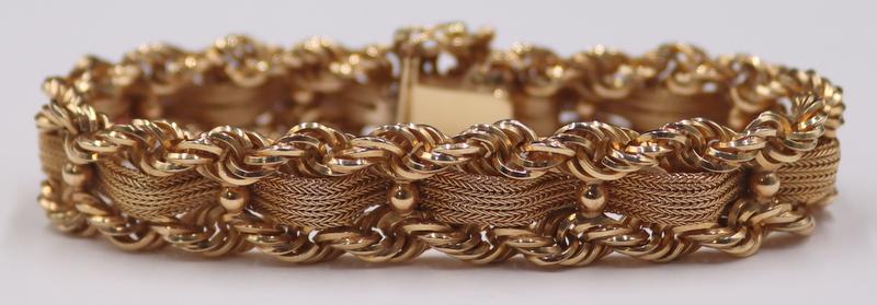 JEWELRY. Vintage 14kt Gold Bracelet. (1 of 8)