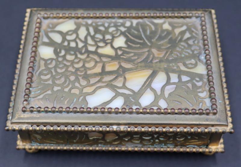 Tiffany Studios Grape Vine Hinged Box, no. 800. (1 of 8)