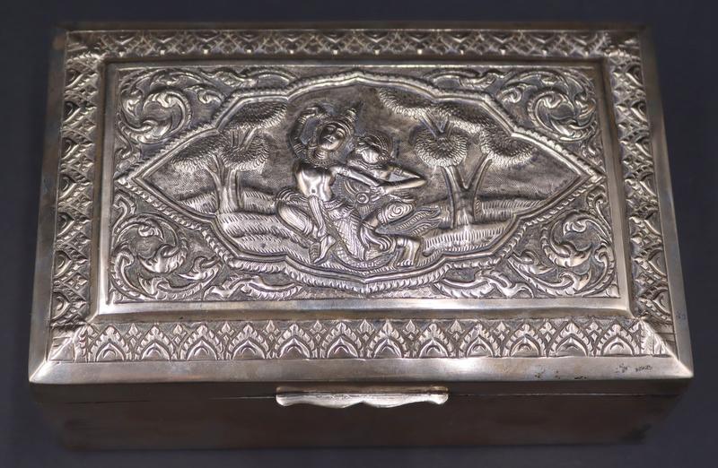 SILVER. Signed Asian Hinged Box with Figures. (1 of 7)