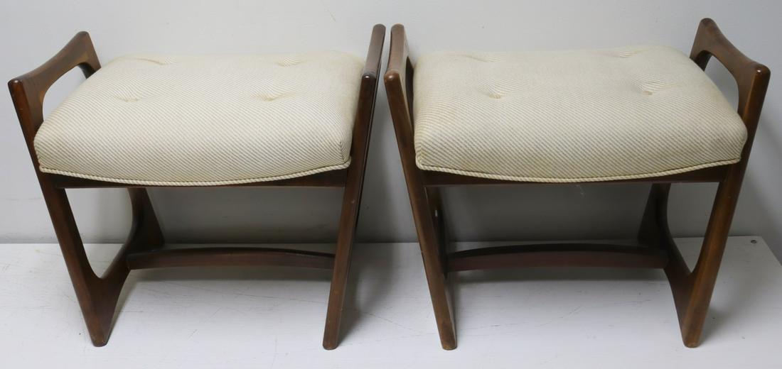 Midcentury Pair of Kagan Style Benches.: Nice lines and quality. Apparently unsigned. From a Queens, NY estate. - Dimensions: 19" h x 16" x 21"
