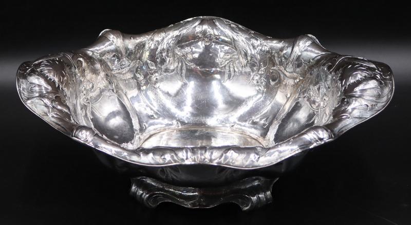 STERLING. Lg Gorham Martele Sterling Center Bowl. (1 of 11)