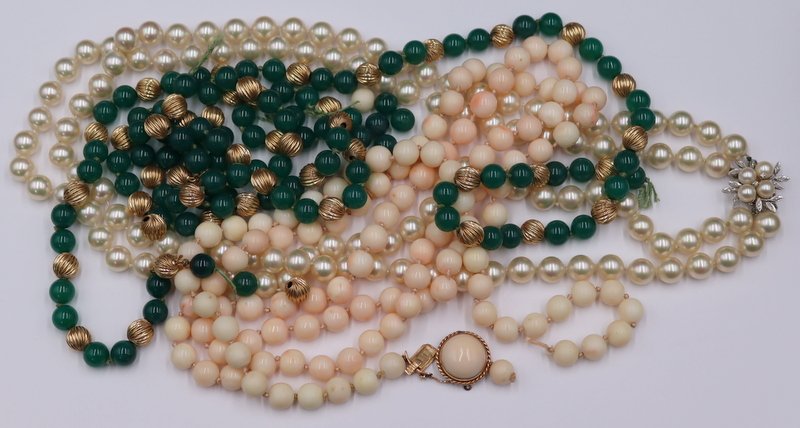 JEWELRY. (4) Vintage Gold and Beaded Necklaces. (1 of 12)