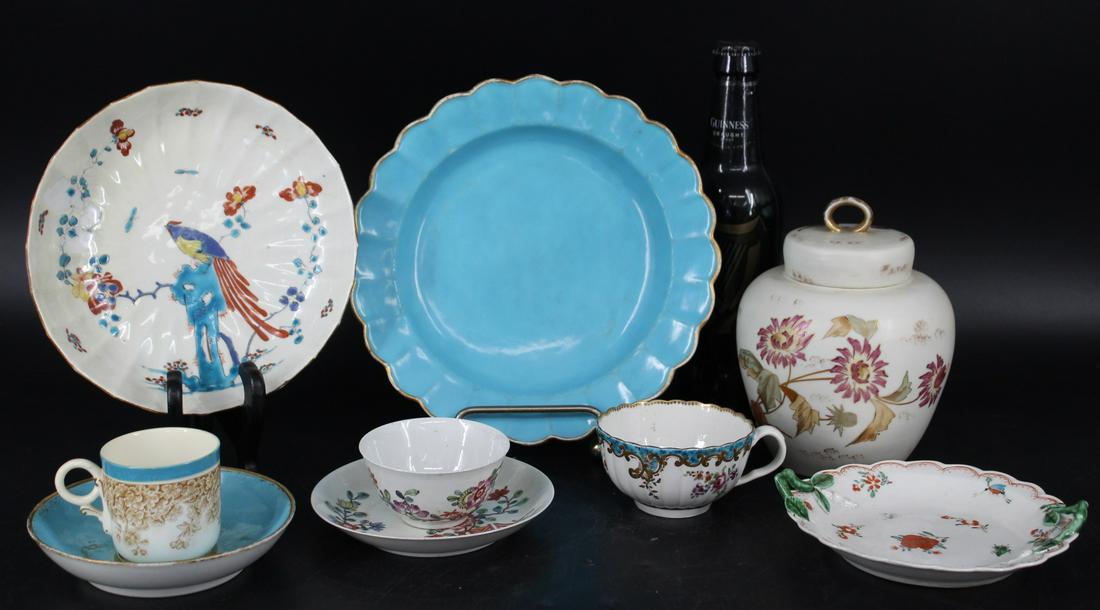 Worcester Porcelain Grouping. (1 of 7)
