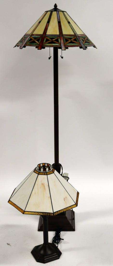 2 Modern Tiffany Style Lamps. (1 of 5)