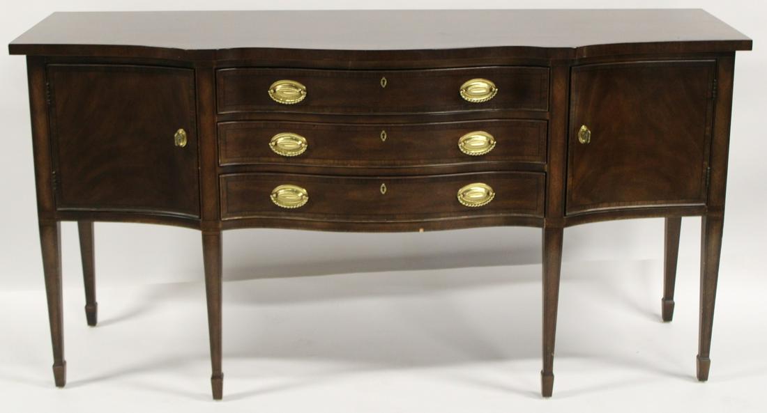 Henredon 'Rittenhouse Square' Mahogany Sideboard. (1 of 8)