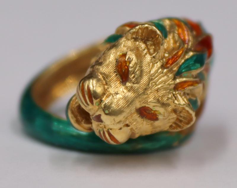 JEWELRY. 18kt Gold and Enamel Lion Bypass Ring. (1 of 8)