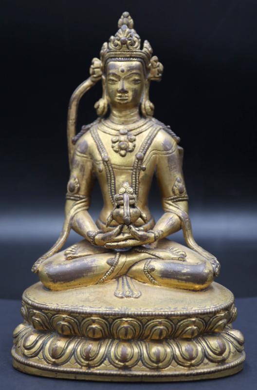 18th/19th C Chinese Gilt Bronze Buddha. (1 of 16)