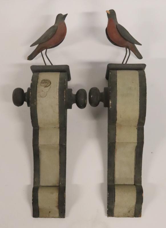 Pair of Original Paint Folk Art Bird Brackets. (1 of 18)