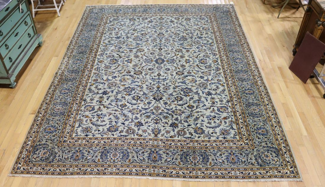 Vintage And Finely Hand Knotted Carpet. (1 of 9)