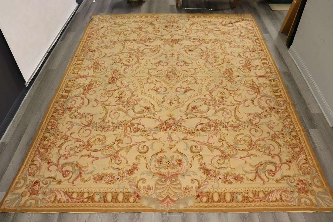 Vintage, Large And Hand Woven Aubusson Carpet. (1 of 8)