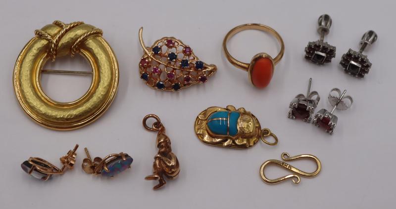 JEWELRY. Assorted Gold Jewelry Grouping. (1 of 18)