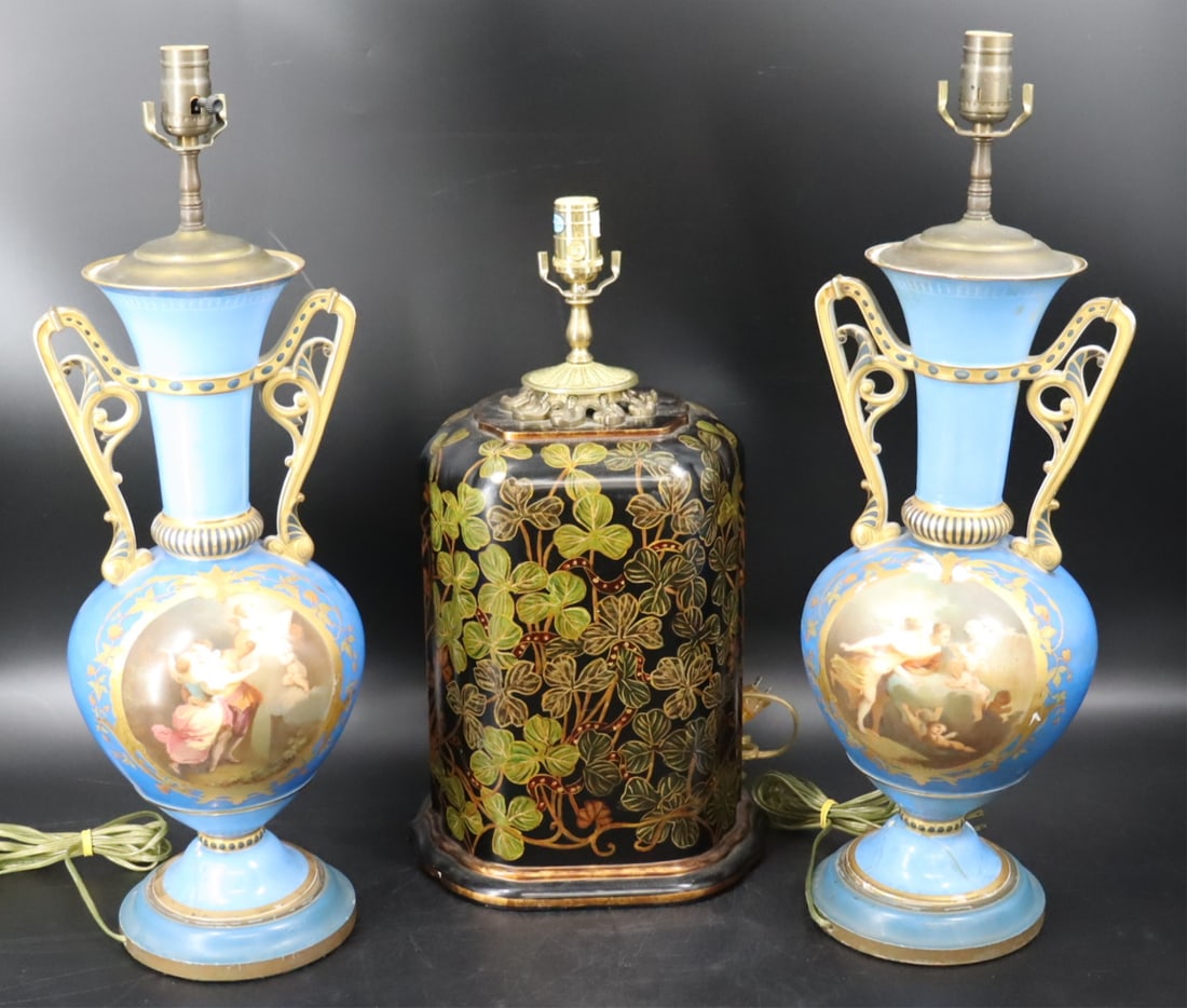 Lot Of Porcelain Lamps Togrther With A Metal Lamp (1 of 12)