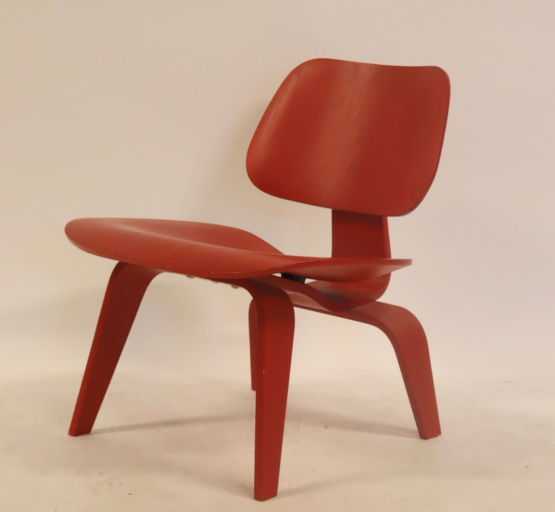 Charles / Ray Eames Red LCW Lounge Chair. (1 of 8)