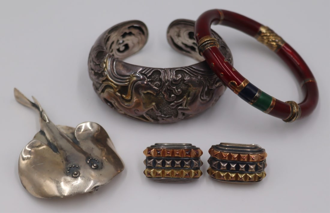 JEWELRY. Sterling Jewelry Collection. (1 of 15)