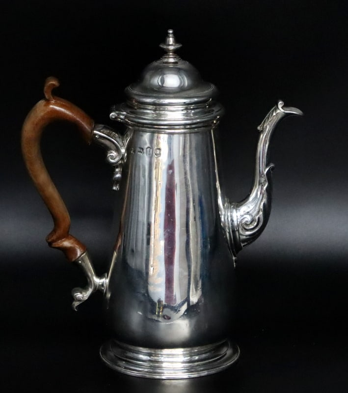 SILVER. Georgian Period English Silver Coffee Pot. (1 of 10)