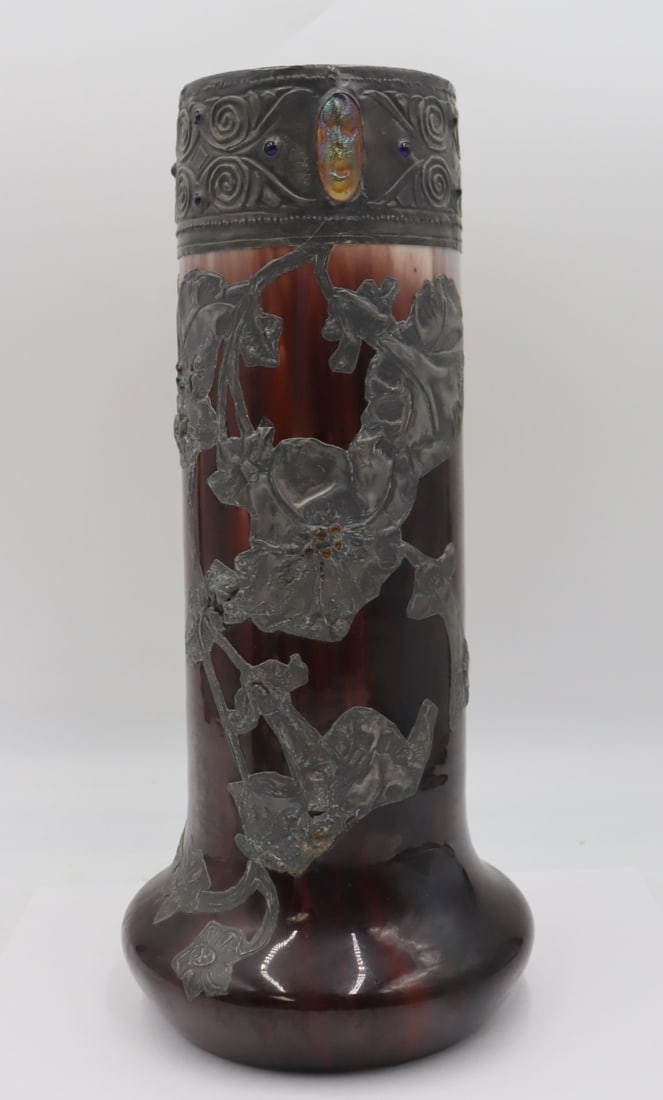 L.C.TIFFANY  . Marked Pottery Vase (1 of 14)