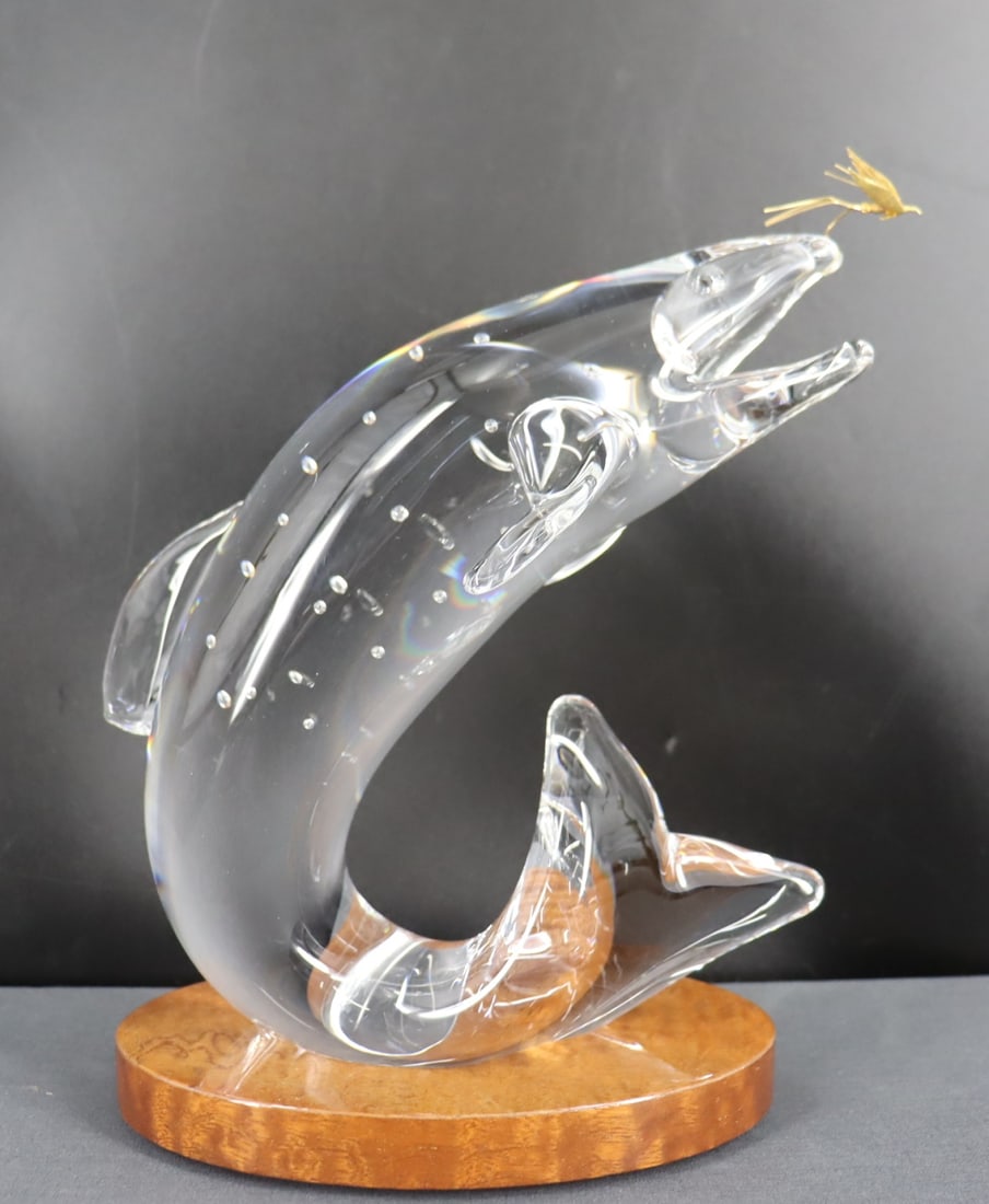 Steuben Glass Trout with 18K Gold Fly. (1 of 10)