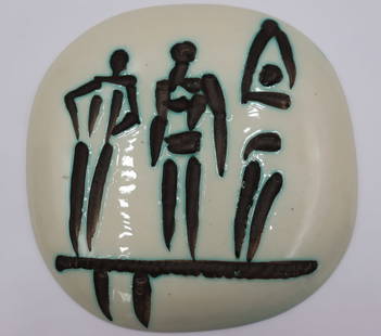 PABLO PICASSO (SPAIN, 1881-1973).: Divers, Madoura, White Convex Ceramic Plate, 1956 Painted ceramic and stamped on the verso MADOURA PLEIN REU, EMPREINTE ORIGINALE DE PICASSO. From a Sutton Place, NYC estate. - Dimensions: 7.5" h.