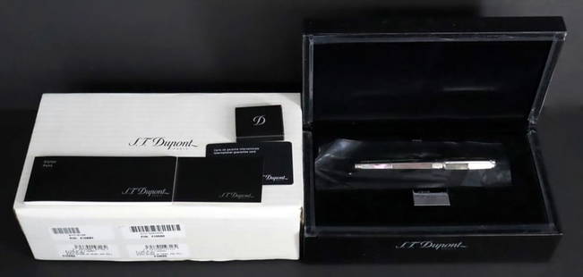 S.T. Dupont Line D Mother of Pearl Fountain Pen.: A French S.T. Dupont Line D mother of pearl fountain pen, Reference number 410680. This specific pen, numbered 0120, boasts an 18kt white gold nib, palladium-plated accents, and a barrel / cap lined w