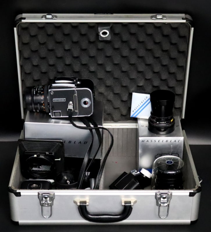 Massive Hasselblad 2000 FC/M Camera and Equipment (1 of 14)