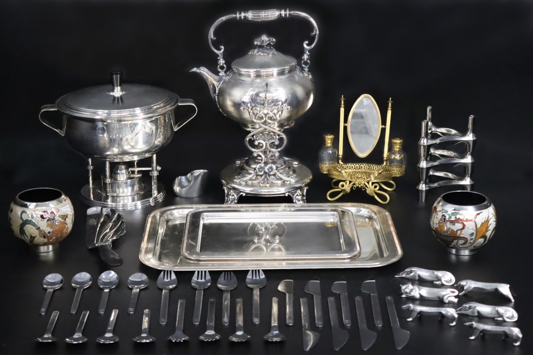SILVERPLATE. Collection of Silverplate and Mixed (1 of 14)