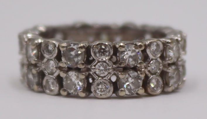 JEWELRY. 14kt Gold and Diamond Band Ring. (1 of 5)