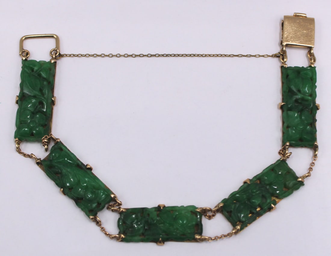 JEWELRY. 14kt Gold and Jade Bracelet. (1 of 5)