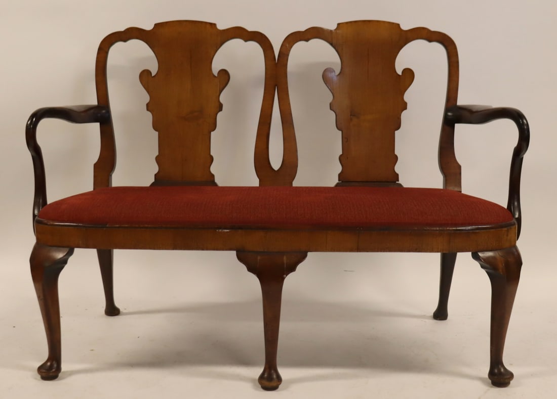 Queen Anne Double-Chair Back Settee. (1 of 7)
