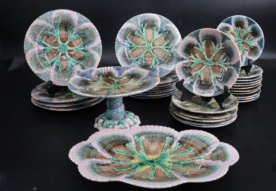Group of Seaweed & Shell Pattern Etruscan Majolica (1 of 5)