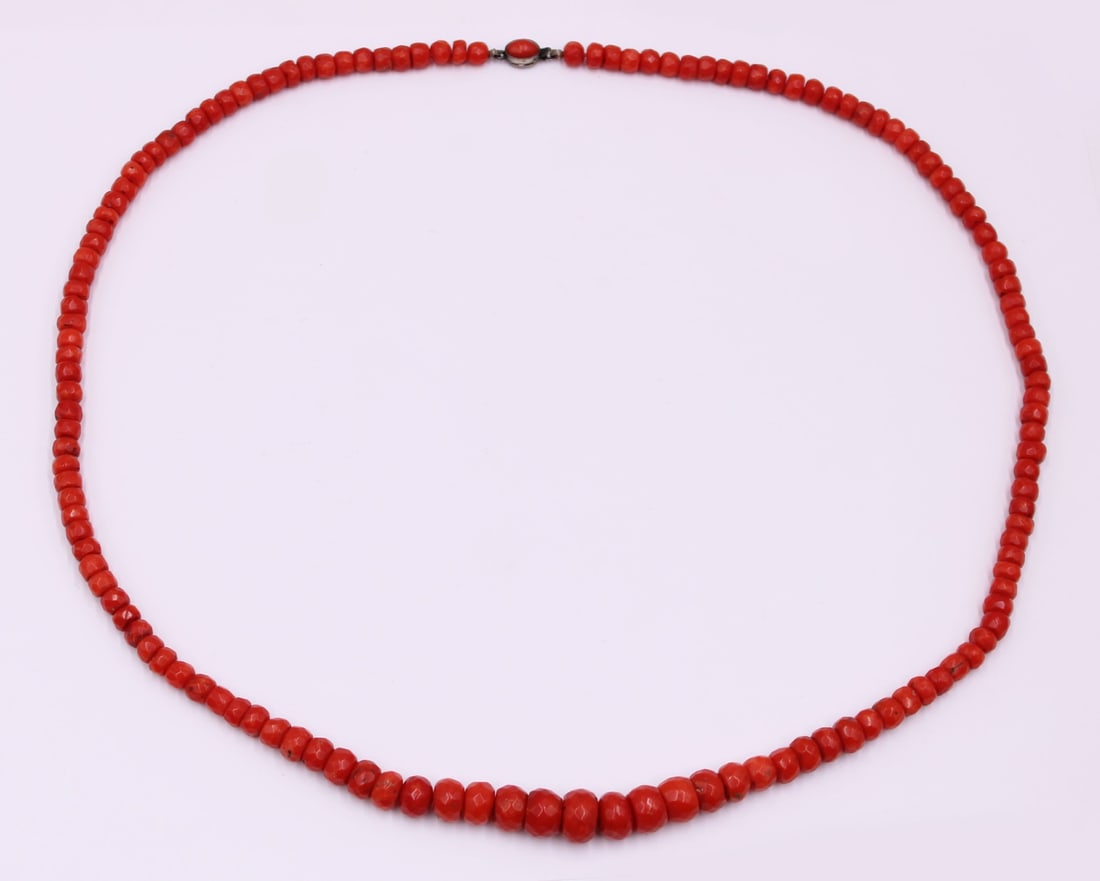 JEWELRY. Faceted Red Coral Beaded Necklace. (1 of 5)