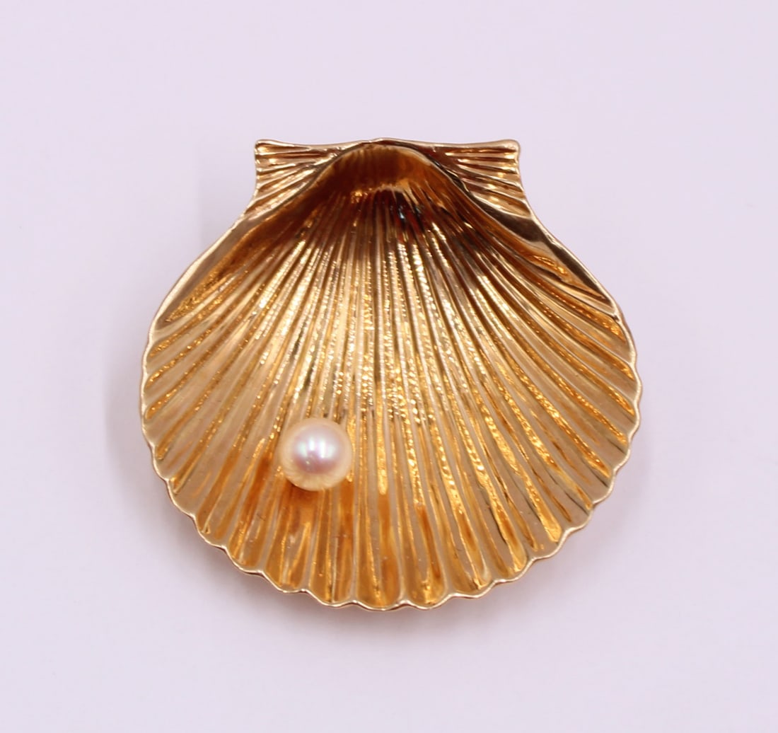 JEWELRY. 14kt Gold and Pearl Shell Form Brooch. (1 of 6)