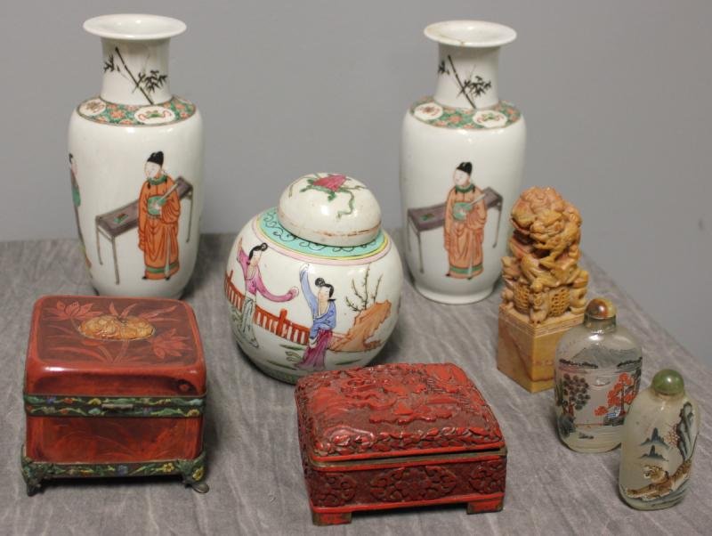 Asian Lot.: Includes a pair of Republic vases, a ginger jar, a soapstone foo dog, two snuff bottles, a cinnabar and enamel box and an unusual possibly Peking glass box with carnelian vases. From a Scarsdale, NY e