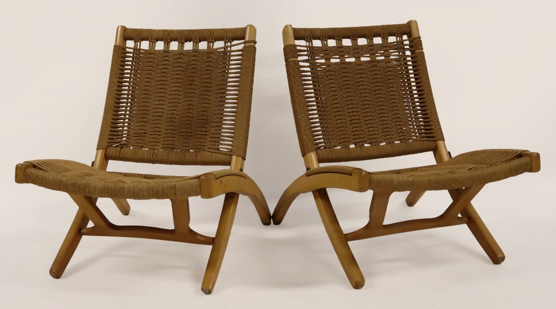 Pair Hans Wegner Style Folding Lounge Chairs. (1 of 7)