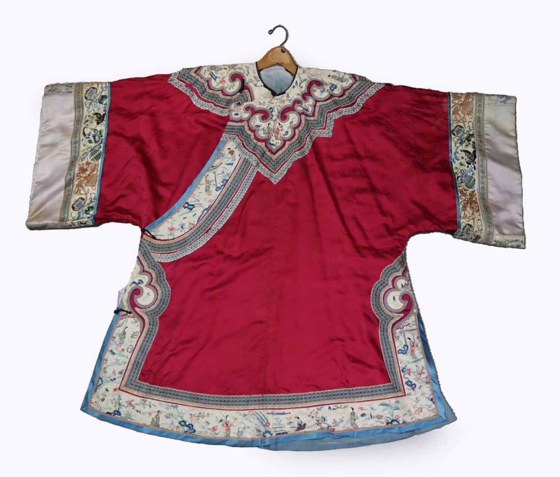 19th Century Chinese Embroidered Silk Woman's Robe (1 of 20)