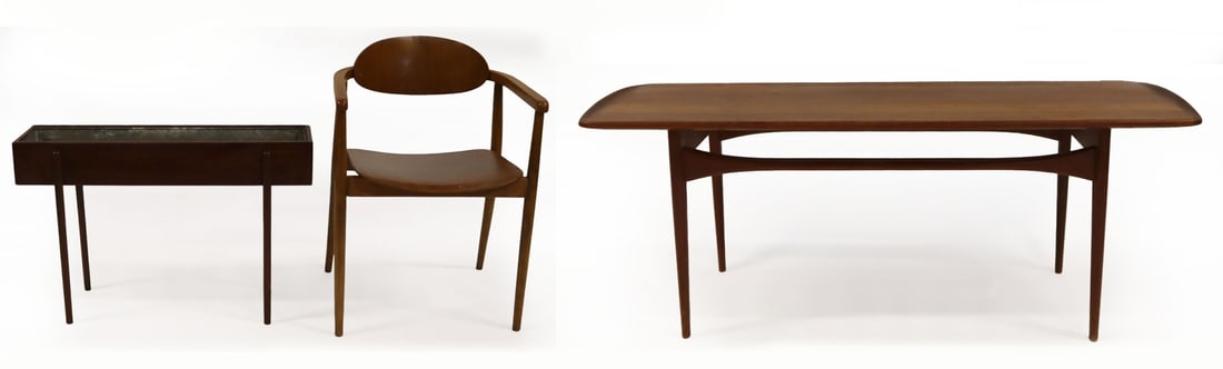 Midcentury Coffee Table, Planter & Chair. (1 of 16)