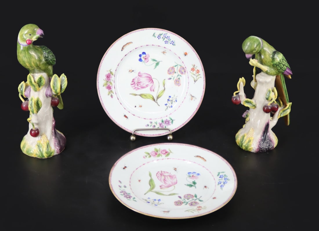 (2) Porcelain Parrots together with (2) Plates. (1 of 7)
