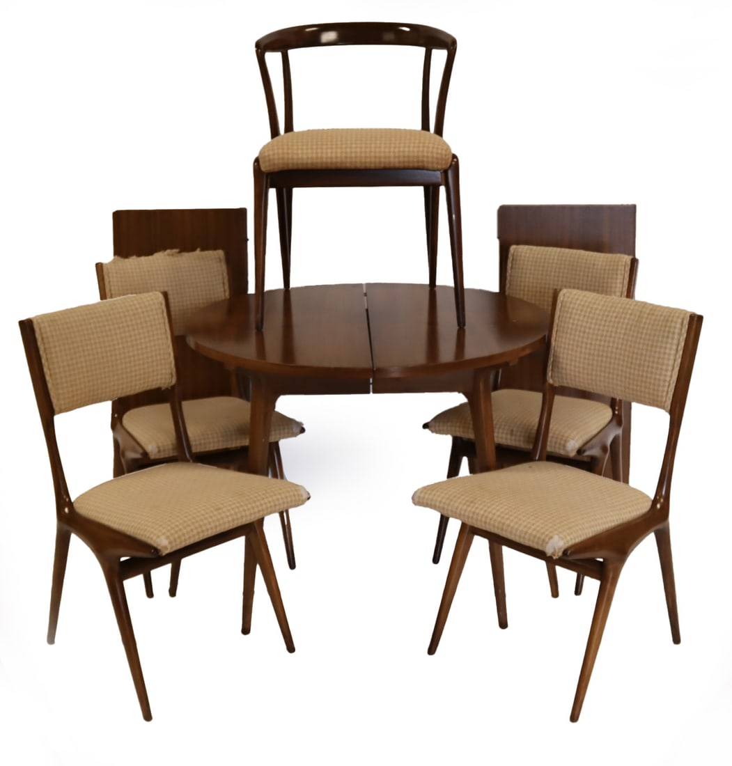 Midcentury Dining Table, Leaves And 5 Chairs. (1 of 13)